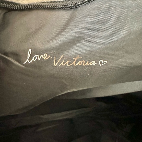 Victoria’s Secret Canvas & Gold Glitter Trim Tote Bag Zipper Top - Picture 12 of 14